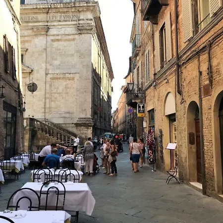 The Blue Lodge-cozy Flat Close To Piazza Del Campo דירה *