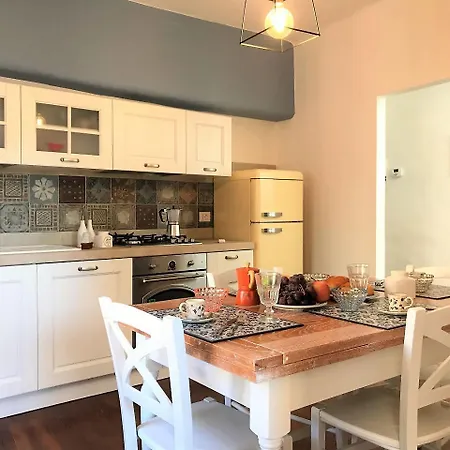 The Blue Lodge-cozy Flat Close To Piazza Del Campo アパート