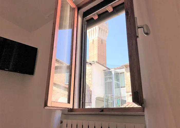 The Blue Lodge-cozy Flat Close To Piazza Del Campo Apartment Siena